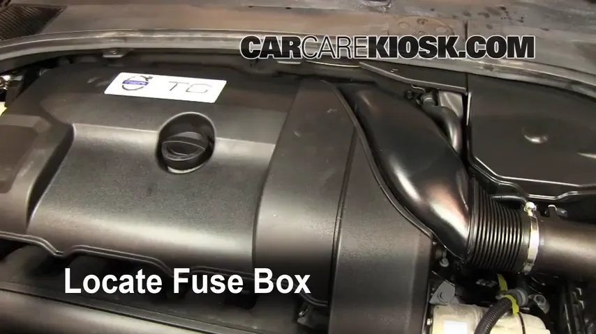 2010 Volvo S80 T6 3.0L 6 Cyl. Turbo Fuse (Engine) Check